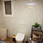 Venus House In Pagrati Διαμέρισμα *