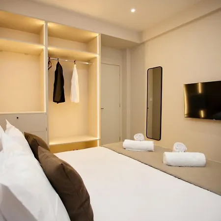 Venus House In Pagrati *