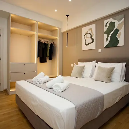 Venus House In Pagrati