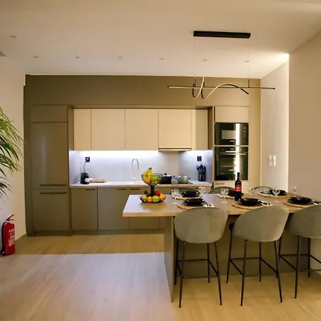 Venus House In Pagrati Athens